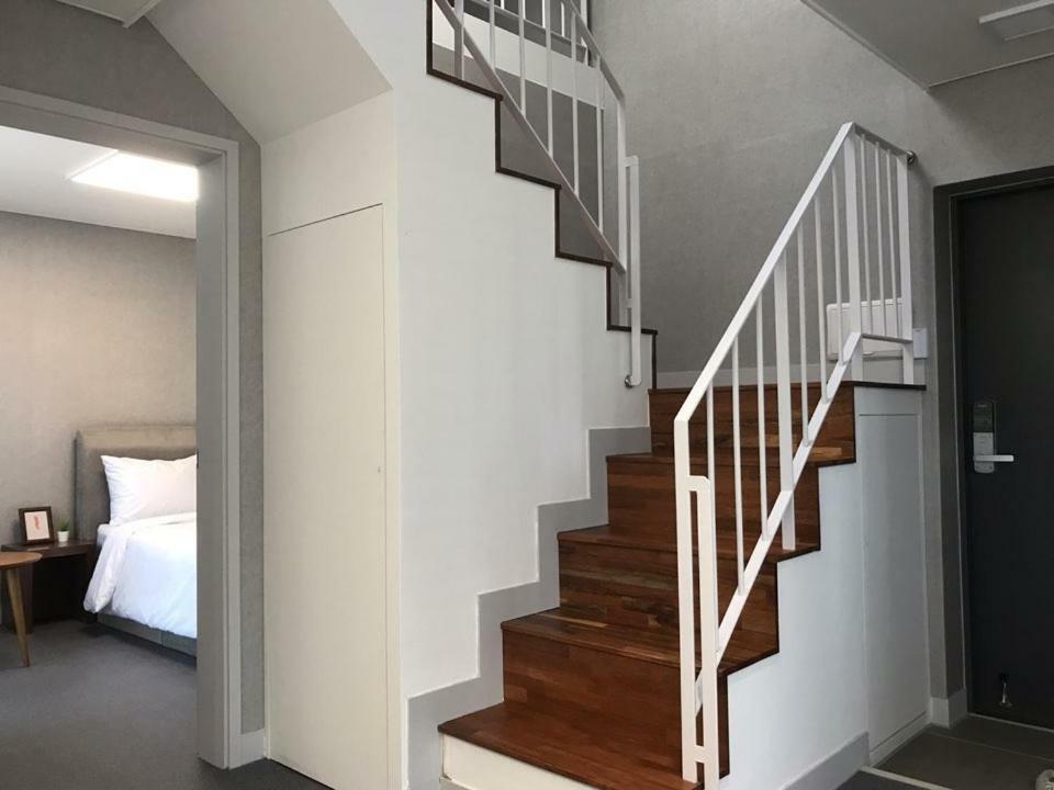 Hotel Sm Incheon Airport Экстерьер фото