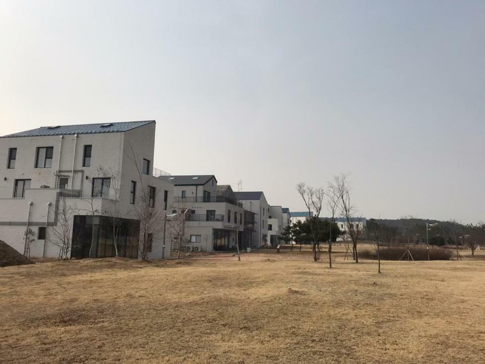 Hotel Sm Incheon Airport Экстерьер фото