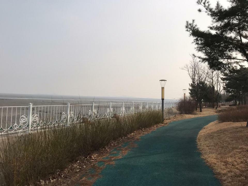 Hotel Sm Incheon Airport Экстерьер фото